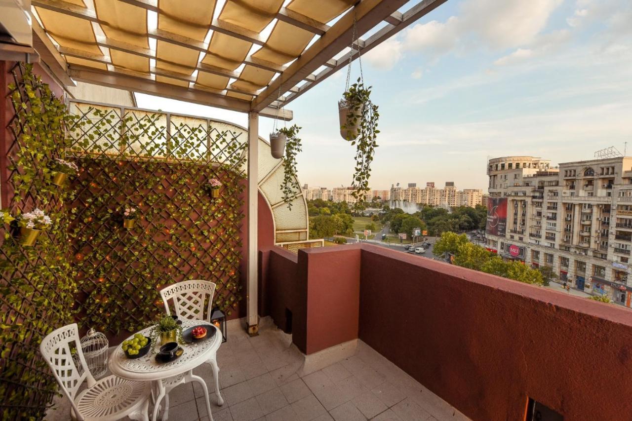 Baroque Splendor: Breathtaking Views & Design Apartman Bukarest Kültér fotó